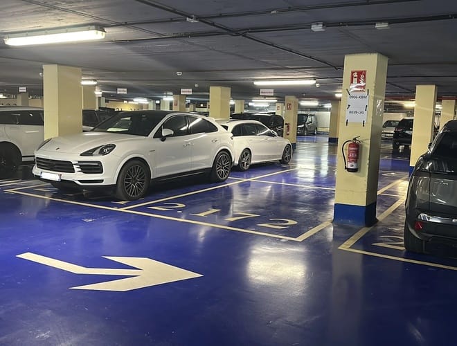 Car and Fly Garage Valet Barcelona - parking lotnisko El Prat Car and Fly Garage Valet - parking zadaszony przy lotnisku Barcelona BCN